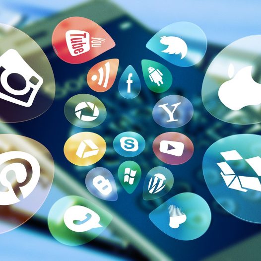 Cyfrowa książka w kilka minut – Twoja SuperPomoc dydaktyczna bez użycia AI